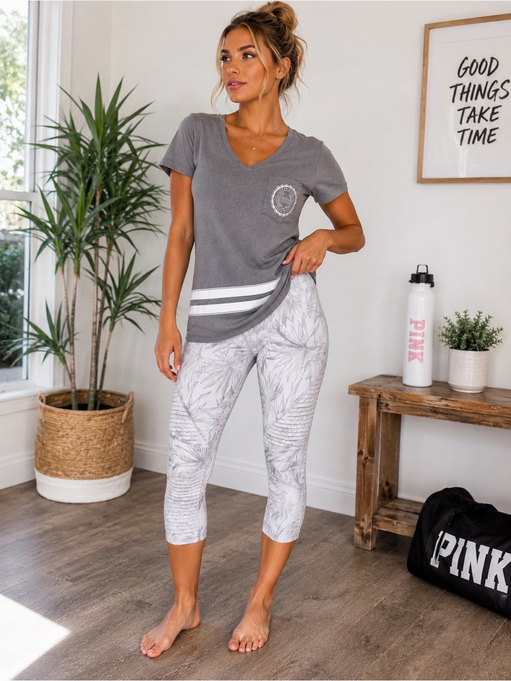Vs pink large ultimate outfit Heather Gray V-Neck Tee with White Trim